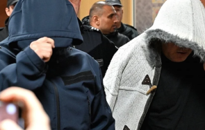 обвинените изнудване пловдивски ченгета остават решеткте