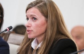 освободиха десислава паунова управителния съвет апи