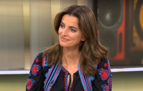 нина николина подготвя концерт еротични народни песни