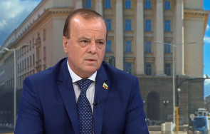 тенчо тенев края годината всички пътни полицаи имат боди камери