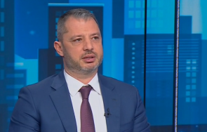 делян добрев ппдб искат външно ники пътува