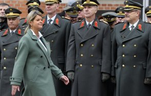 сериозна инвестиция австрия поръчва 225 бтр млрд евро