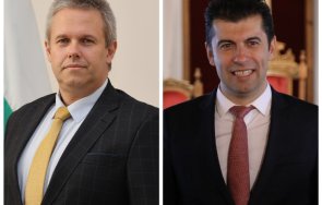 горещо пик министър денков гори ротацията заради оплакване кирил петков