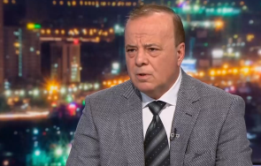 тенчо тенев години затвор отнесе силиконката