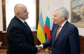 борисов обсъди борбата корупцията съдебната реформа европейския комисар дидие рейндерс