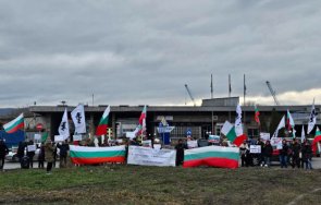 активисти възраждане блокираха подхода пристанище варна запад