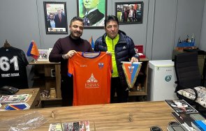 левски партнира клуб истанбул