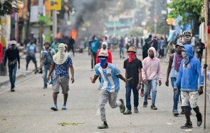 безредици хаити нападнаха централния затвор