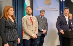 пик ппдб отговаря герб интригата оставката денков живо