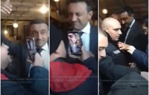 първо пик става страшно гневни българи нападнаха лорер кафене парламента наложи полиция спасява видео