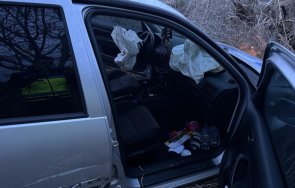 горещо пик мъртвопиян спецполицай убие бременна жена откриха колата бутилки водка флакони райски газ снимки