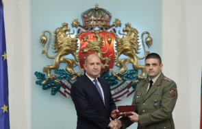 президентът удостои звание бригаден генерал полковник данаил баев