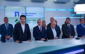 последен валс ники отпътува танас също