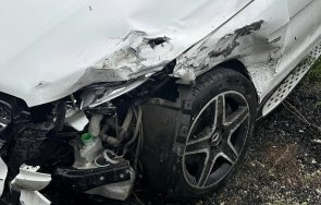 фолк звездата глория катастрофира тежко кресненското дефиле снимки