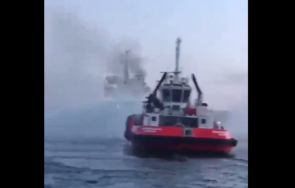 пожар избухна товарен кораб пътуващ българия видео