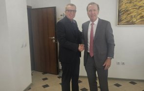 христо ковачки срещна отново нийл буш