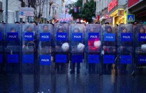десетки задържани турция забрана първомайските митинги площад таксим истанбул