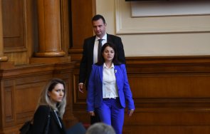 росица кирова закри извънредното заседание депутати свика ново