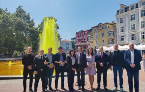 Водачите на листите на “БСП за България” откриха предизборния си фронт офис в Пловдив (СНИМКИ)