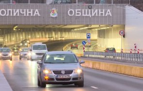 ВНИМАНИЕ, ШОФЬОРИ: Верижна катастрофа затвори тунела към „Люлин“