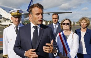 макрон пристигна омиротворителна мисия размирната нова каледония