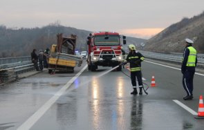 възстановено движението струма катастрофата камиона боеприпаси
