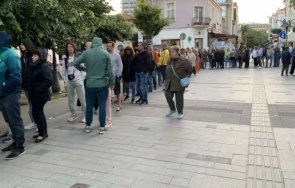 дълги опашки извиха изложбата панагюрското златно съкровище бургас