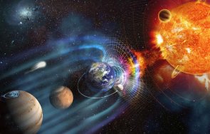 магнитните бури изместиха центъра магнитното поле земята