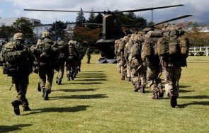 победа изборите премиерът великобритания връща военната служба