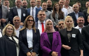 топло посрещане делян пеевски рибново подариха снимки