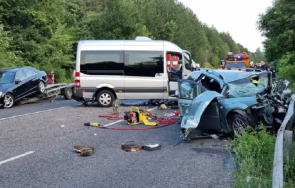 тежък удар катастрофа затвори пътя кърджали хасково снимка