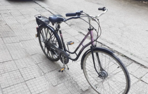 възрастен мъж опасност живота падане веломотор