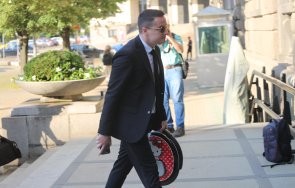 пик баба яга пасти яде явор божанков хвърчи модерна джаджа сладко котенце паркира парламента снимки