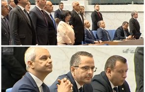 първи скандал парламента костадинов възраждане бойкотираха химна