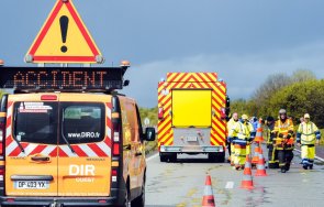 жестока челна катастрофа франция загинаха седем души петима тях тийнейджъри