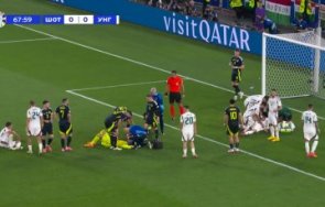 кошмар европейското нападател изнесен носилка бори живота