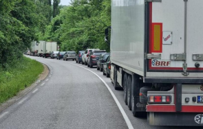 движението прохода петрохан временно ограниченo