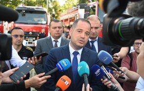 безпрецедентния натиск сдвр излиза протест защита калин стоянов