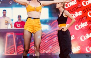 михаела маринова пусна трети албум тръгва турне