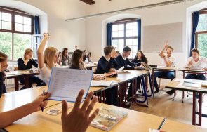 германия 2500 евро глоба бягство училище