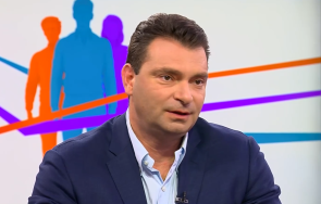 паргов нинова срам чест достойнство остави партията развива