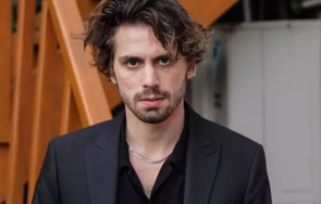 каджа напуска златно момче