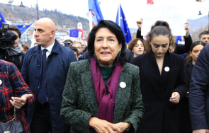 грузинската президентка призовава избори грузия