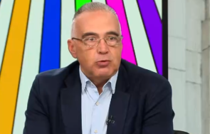 човек радев поиска президентът направи свой проект няколко седмици