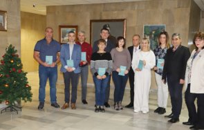 трети випуск парамедици дипломи вма