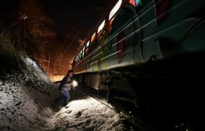 последните минути дерайлира пътническият влак царева ливада габрово снимки