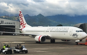 съдят мъж обвинен изнасилване член екипаж самолет