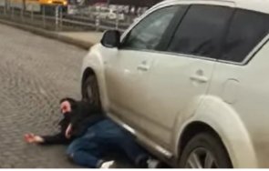 мъж хвърли гумите автомобил столичния бул цар борис iii