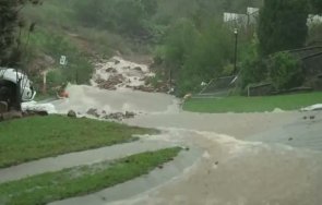 властите австралия призоваха евакуация заради наводненията