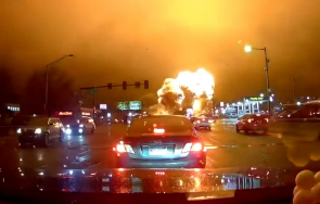 трагедия медицински самолет дете пациент разби филаделфия оцелели видео